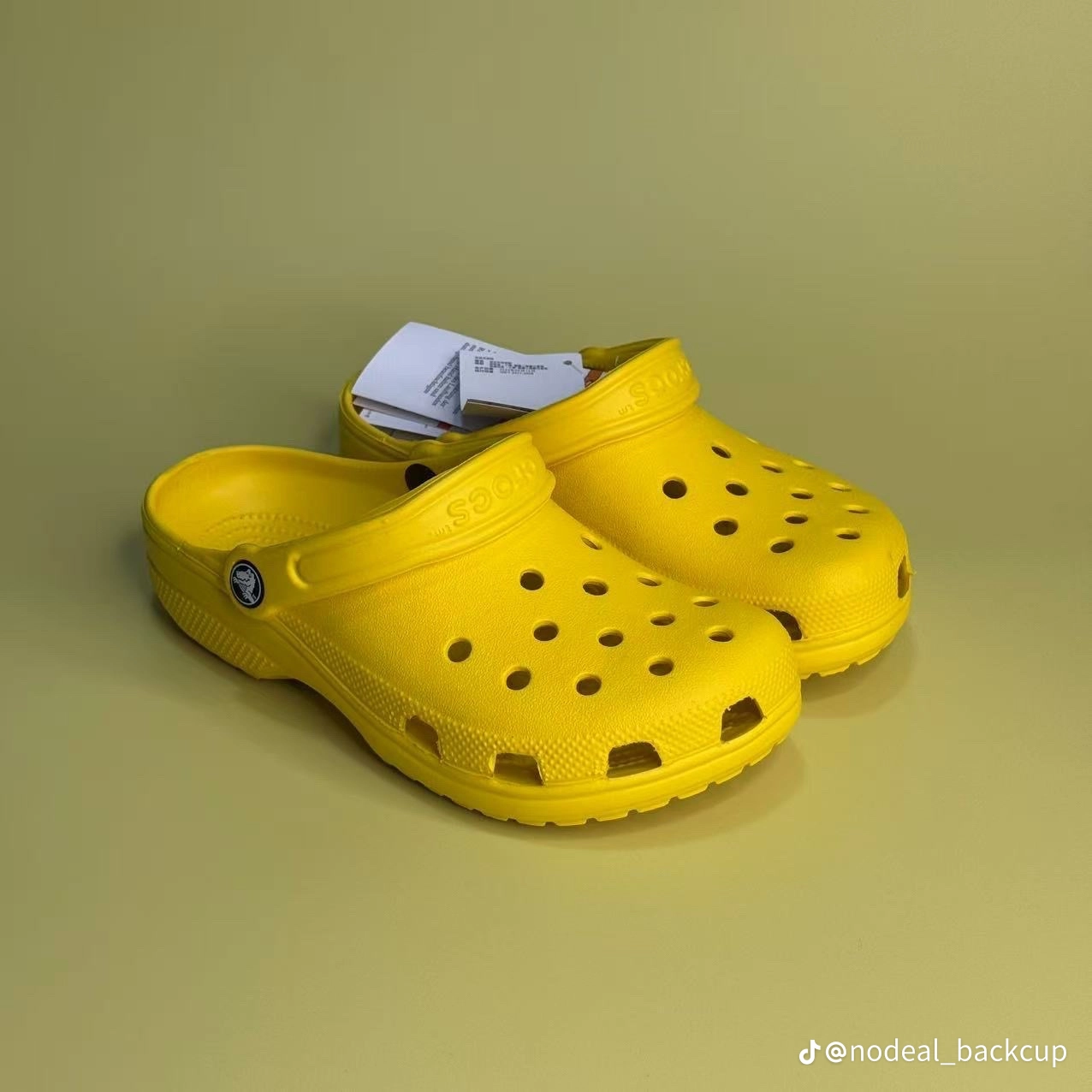 Crocs Clássica Amarela